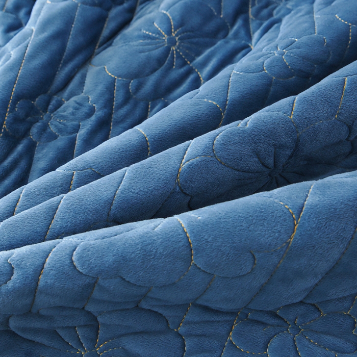 91家纺网 家纺一手货源 找家纺 新款水晶绒加厚保暖床裙款四件套-盛世花颜-蔚蓝