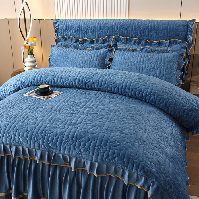 91家纺网 家纺一手货源 找家纺 新款水晶绒加厚保暖床裙款四件套-盛世花颜-蔚蓝