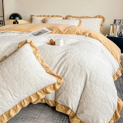 91家纺网 家纺一手货源 找家纺 总野合家纺 2024爆款230克ins公主风韩版雕花花边款牛奶绒四件套