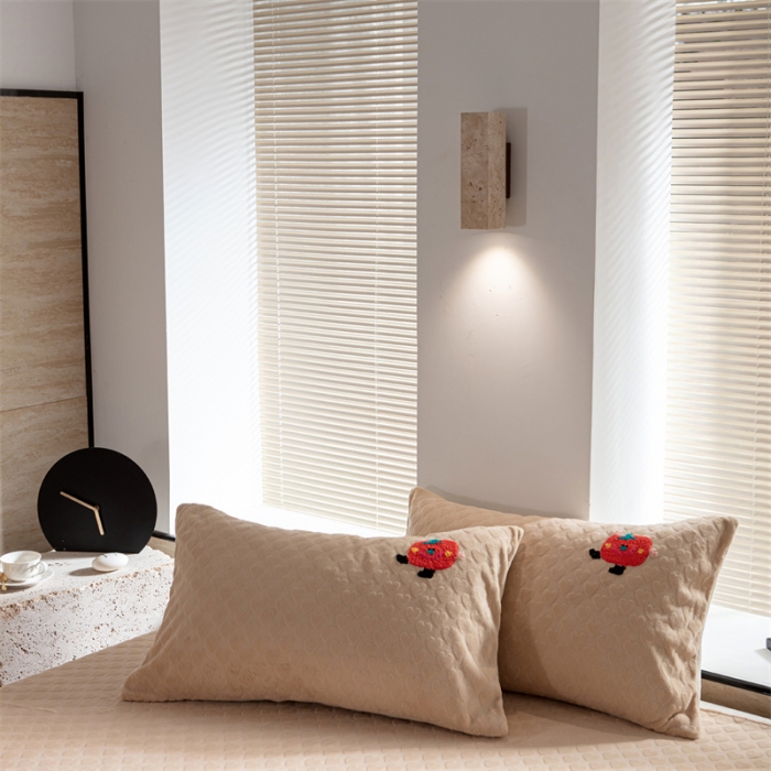 91家纺网 家纺一手货源 找家纺 洋铭区（原狠狠爱） 2023新款华夫格单品绒床单甜心卡其