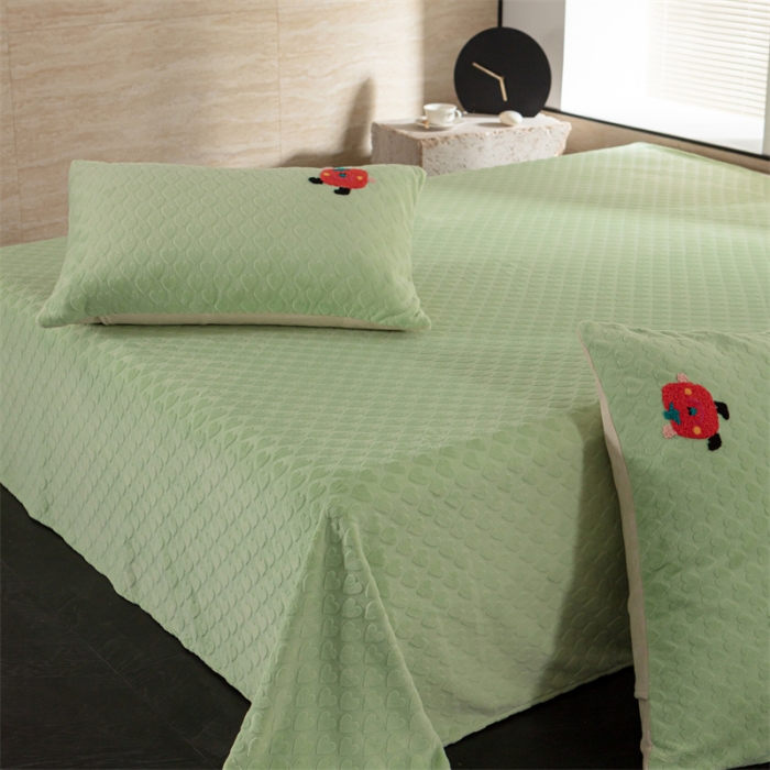 91家纺网 家纺一手货源 找家纺 洋铭区（原狠狠爱） 2023新款华夫格单品绒床单甜心绿
