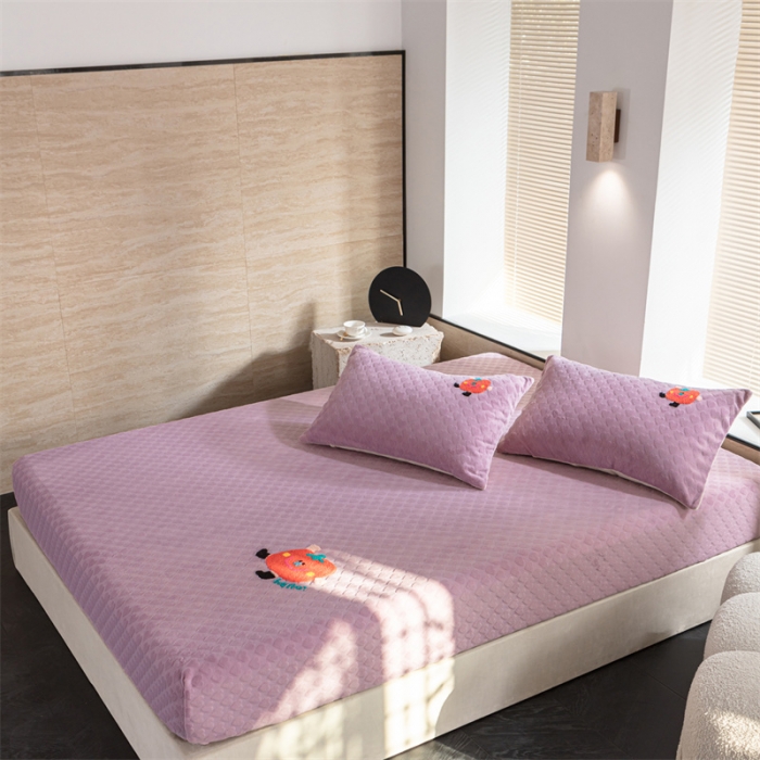 91家纺网 家纺一手货源 找家纺 洋铭区（原狠狠爱）2023新款华夫格单品绒床笠甜心紫