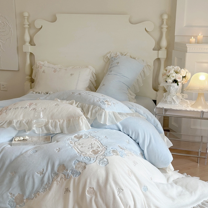 91家纺网 家纺一手货源 找家纺 MIU缪家居 2023新款亲肤舒适高克重加厚牛奶绒四件套-浪漫主义 兰