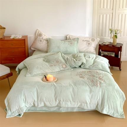 名品优仓 2023新款高克重230克牛奶绒绣花款四件套-伊莲娜 伊莲娜-新芽绿