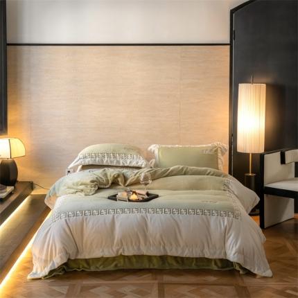 91家纺网 家纺一手货源 找家纺 名品优仓 2023新款高克重230克牛奶绒绣花款四件套-玛丽 玛丽-抹茶绿