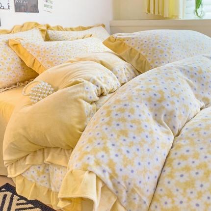 91家纺网 家纺一手货源 找家纺 春光里-2023新款高克重花边款直播热卖牛奶绒四件套