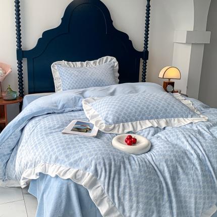 91家纺网 家纺一手货源 找家纺 春光里-2023新款高克重花边款直播热卖牛奶绒四件套