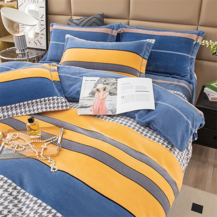 91家纺网 家纺一手货源 找家纺 （总）畅畅 2023新款加厚260克全消光牛奶棉印花臻棉绒四件套