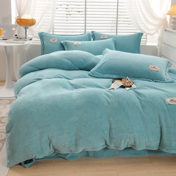 91家纺网 家纺一手货源 找家纺 畅畅 2023新款加厚260克全消光牛奶棉印花臻棉绒四件套 湖水蓝