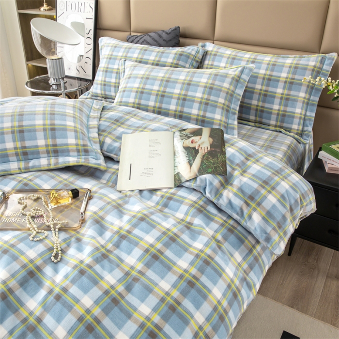 91家纺网 家纺一手货源 找家纺 畅畅 2023新款加厚260克全消光牛奶棉印花臻棉绒四件套 兰小格