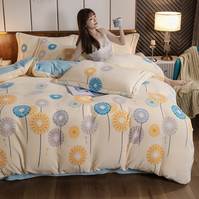 91家纺网 家纺一手货源 找家纺 畅畅 2023新款加厚260克全消光牛奶棉印花臻棉绒四件套 夏日幽香米