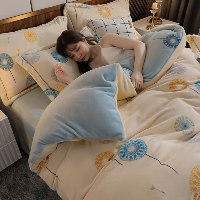 91家纺网 家纺一手货源 找家纺 畅畅 2023新款加厚260克全消光牛奶棉印花臻棉绒四件套 夏日幽香米