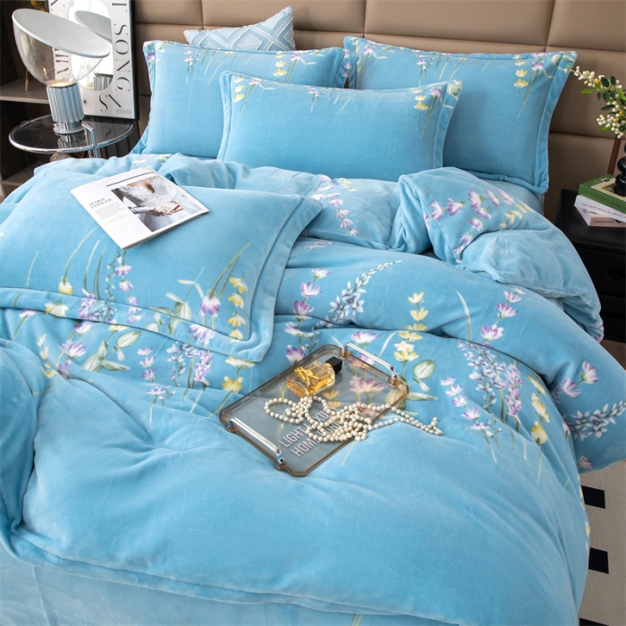 91家纺网 家纺一手货源 找家纺 畅畅 2023新款加厚260克全消光牛奶棉印花臻棉绒四件套 薰衣草兰