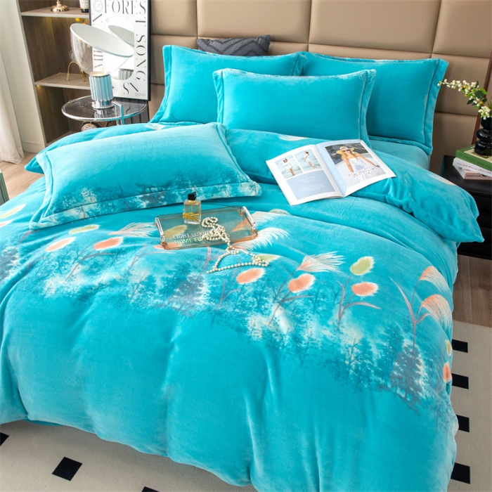 91家纺网 家纺一手货源 找家纺 畅畅 2023新款加厚260克全消光牛奶棉印花臻棉绒四件套 隐约森林兰