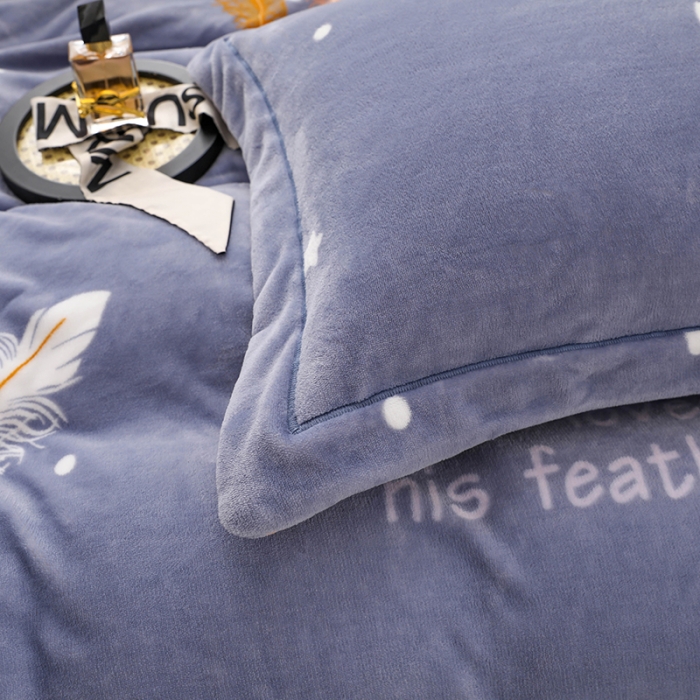 91家纺网 家纺一手货源 找家纺 畅畅 2023新款加厚260克全消光牛奶棉印花臻棉绒四件套 羽叶