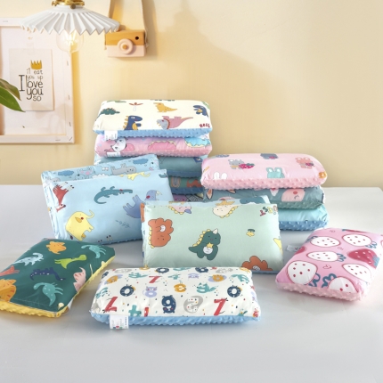 91家纺网 家纺一手货源 找家纺 冬巢2023新款纯棉全棉安抚豆豆绒儿童枕头枕芯可拆卸枕套