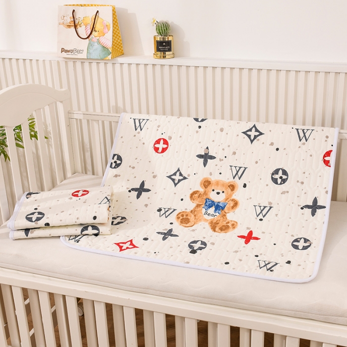 91家纺网 家纺一手货源 找家纺 恋绒 2023新款全棉护理垫防水隔尿垫姨妈垫床盖 潮流小熊