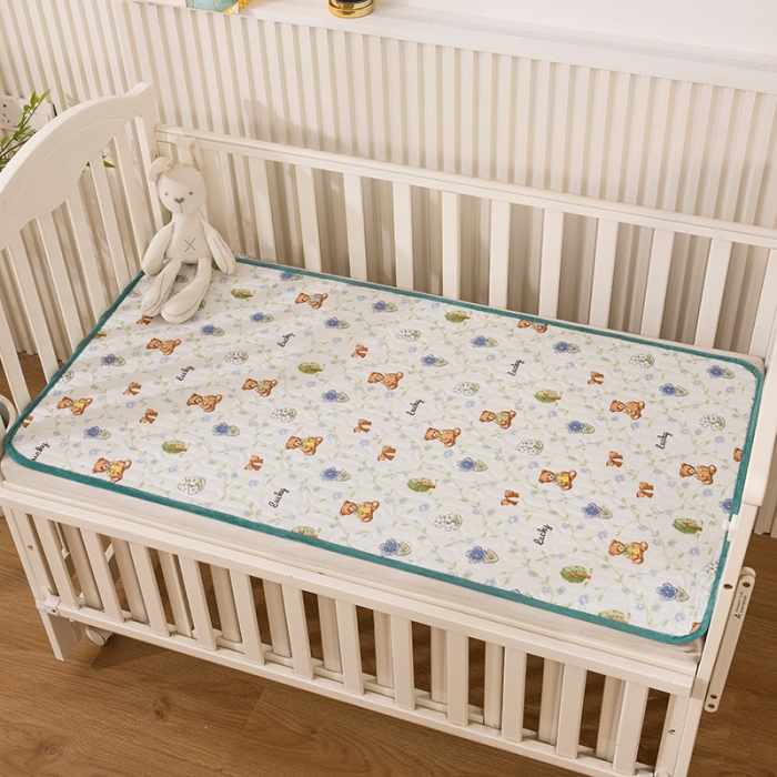 91家纺网 家纺一手货源 找家纺 恋绒 2023新款全棉护理垫防水隔尿垫姨妈垫床盖 丛林小熊