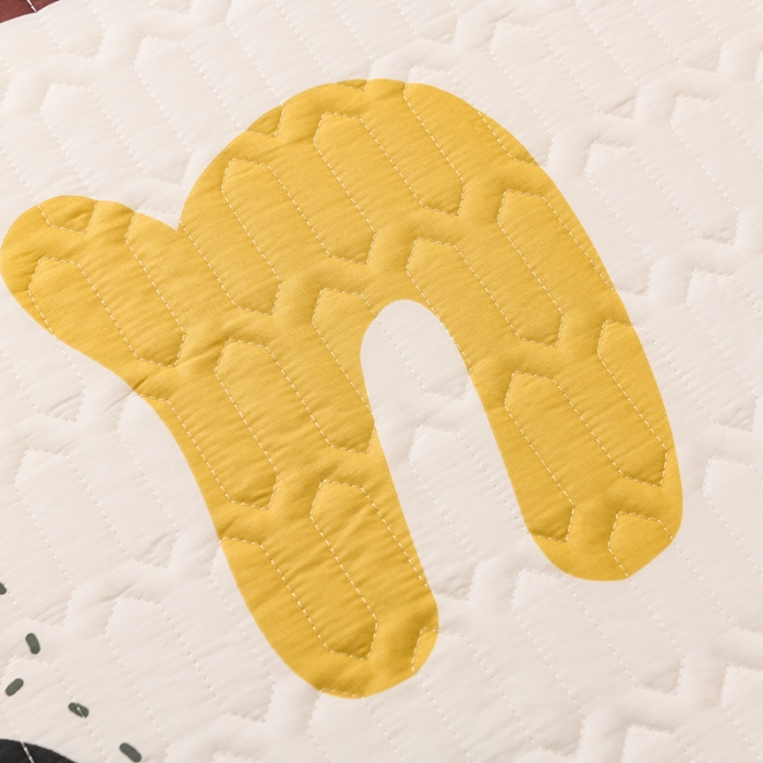 91家纺网 家纺一手货源 找家纺 恋绒 2023新款全棉护理垫防水隔尿垫姨妈垫床盖 动感字母