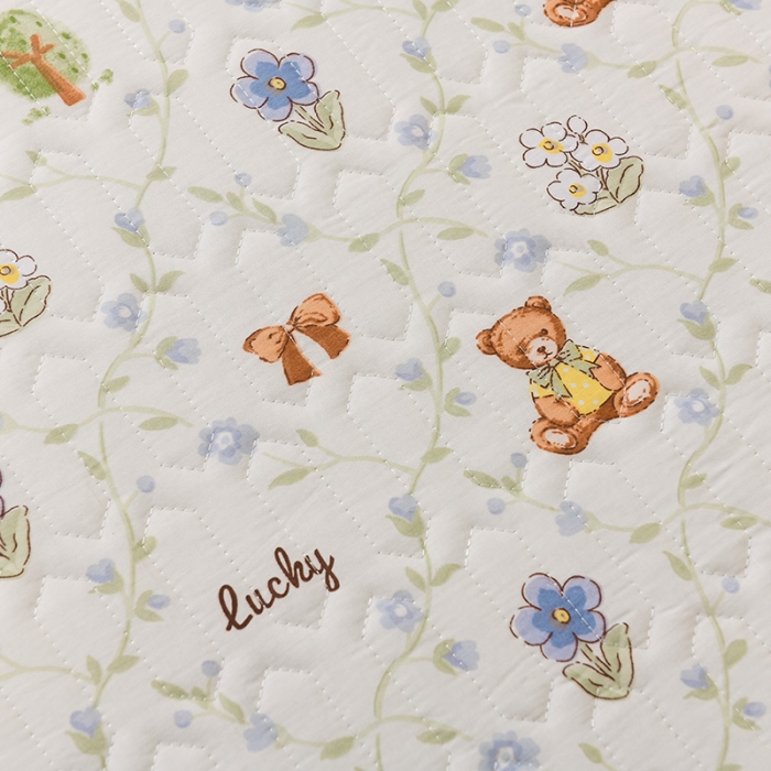 91家纺网 家纺一手货源 找家纺 恋绒 2023新款全棉护理垫防水隔尿垫姨妈垫床盖 丛林小熊