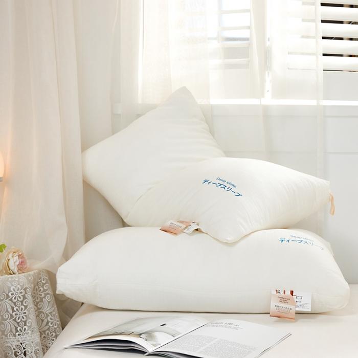 91家纺网 家纺一手货源 找家纺 2023新款 原棉羽丝绒枕头 无印无染全棉高弹舒软护颈枕芯