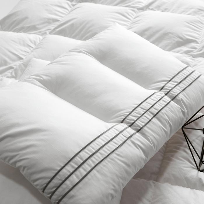 91家纺网 家纺一手货源 找家纺 2023新款 星级酒店护颈枕头 花草香薰助眠低平枕芯