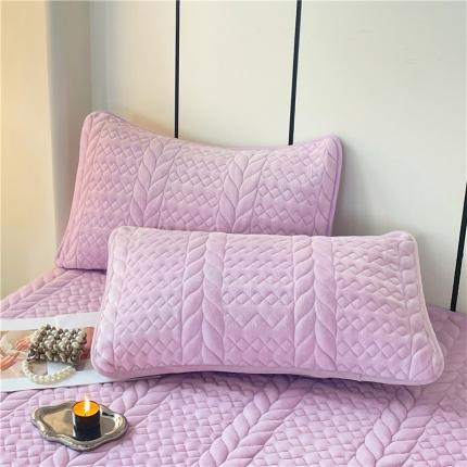 91家纺网 家纺一手货源 找家纺 新款牛奶绒夹棉轻奢枕套枕芯套枕头套 轻奢-梦幻紫