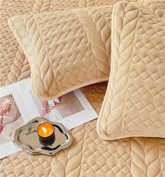 91家纺网 家纺一手货源 找家纺 梦舒羽 2025新款牛奶绒夹棉轻奢枕套枕芯套枕头套 轻奢-奶昔咖