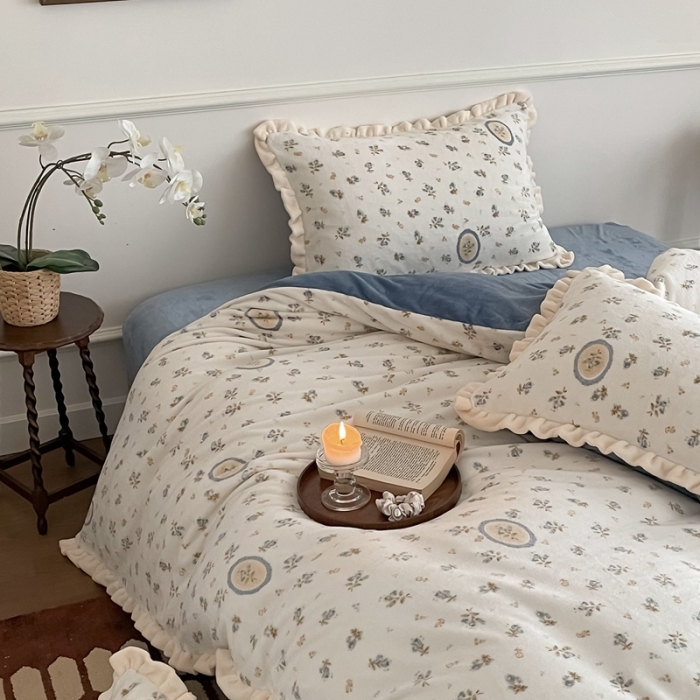 91家纺网 家纺一手货源 找家纺 潘朵拉 2023新款美拉德风牛奶绒花边款四件套 扶摇