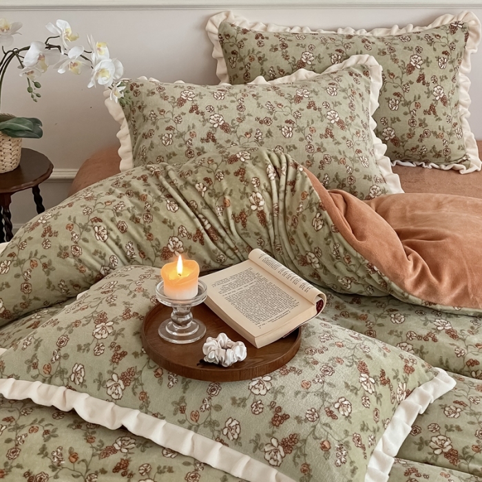 91家纺网 家纺一手货源 找家纺 潘朵拉 2023新款美拉德风牛奶绒花边款四件套 流年