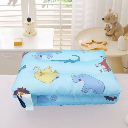 91家纺网 家纺一手货源 找家纺 冬巢2023新款纯棉全棉安抚豆豆绒儿童枕头枕芯可拆卸