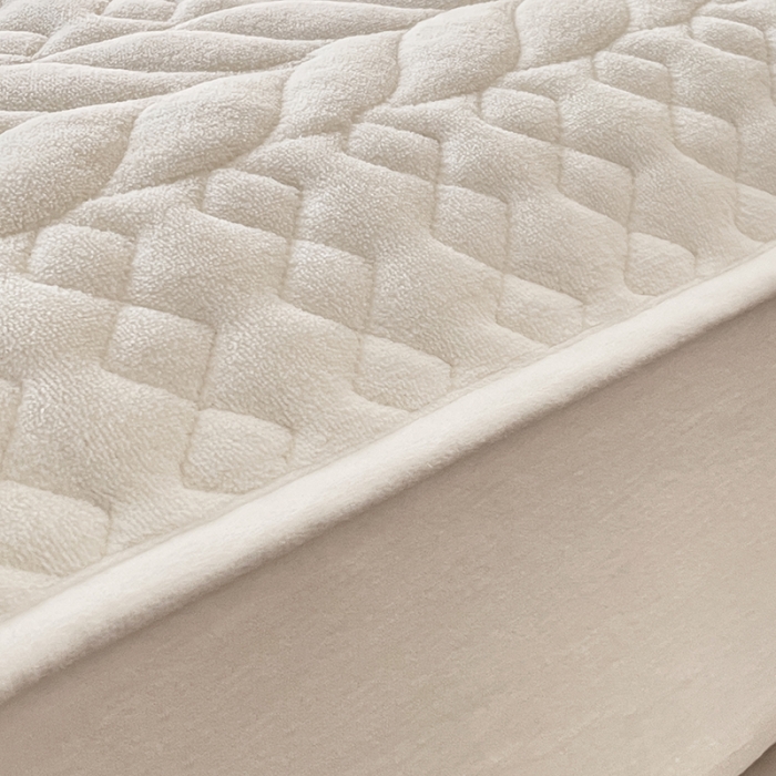 91家纺网 家纺一手货源 找家纺 梦舒羽 2025牛奶绒轻奢夹棉床笠三件套床盖床罩床护垫床垫保护罩 轻奢-象牙白