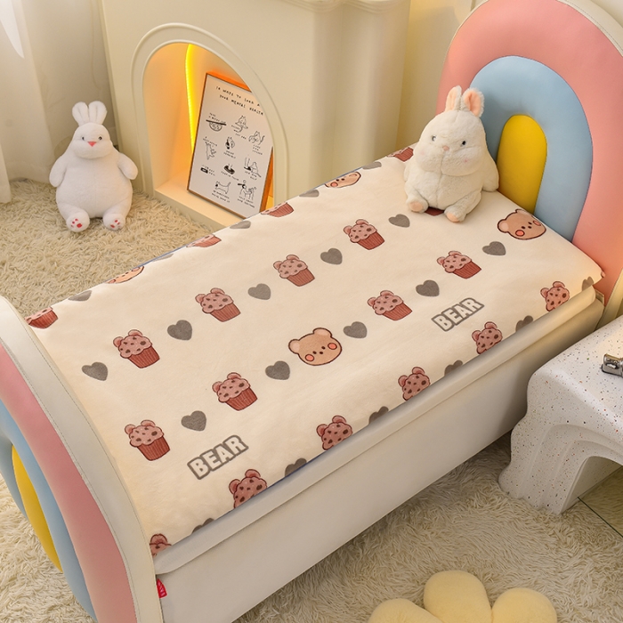 91家纺网 家纺一手货源 找家纺 宝贝优选 2023新款儿童牛奶绒可拆卸床垫床褥 甜筒小熊