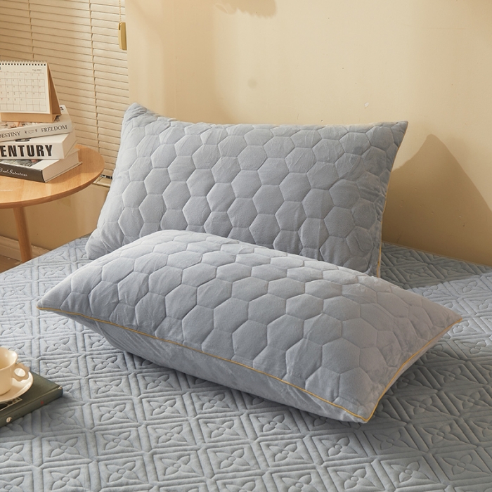 91家纺网 家纺一手货源 找家纺 总2024新款牛奶绒水晶绒纯色夹棉单床笠三件套席梦思床护垫