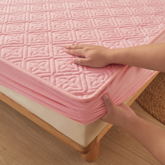 91家纺网 家纺一手货源 找家纺 胜权家纺 2023新款纯色牛奶水晶绒夹棉床笠-星辰 星辰-粉玉