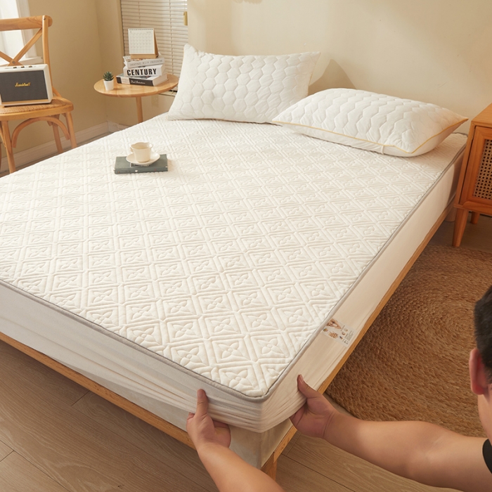 91家纺网 家纺一手货源 找家纺 胜权家纺 2023新款纯色牛奶水晶绒夹棉床笠-星辰 星辰-米白