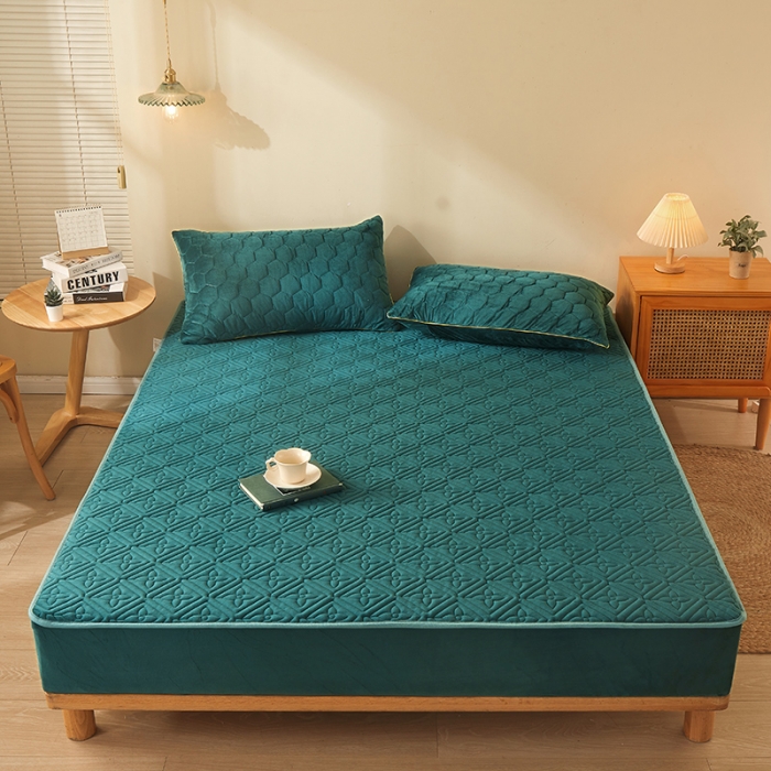 91家纺网 家纺一手货源 找家纺 胜权家纺 2023新款纯色牛奶水晶绒夹棉床笠-星辰 星辰-墨绿