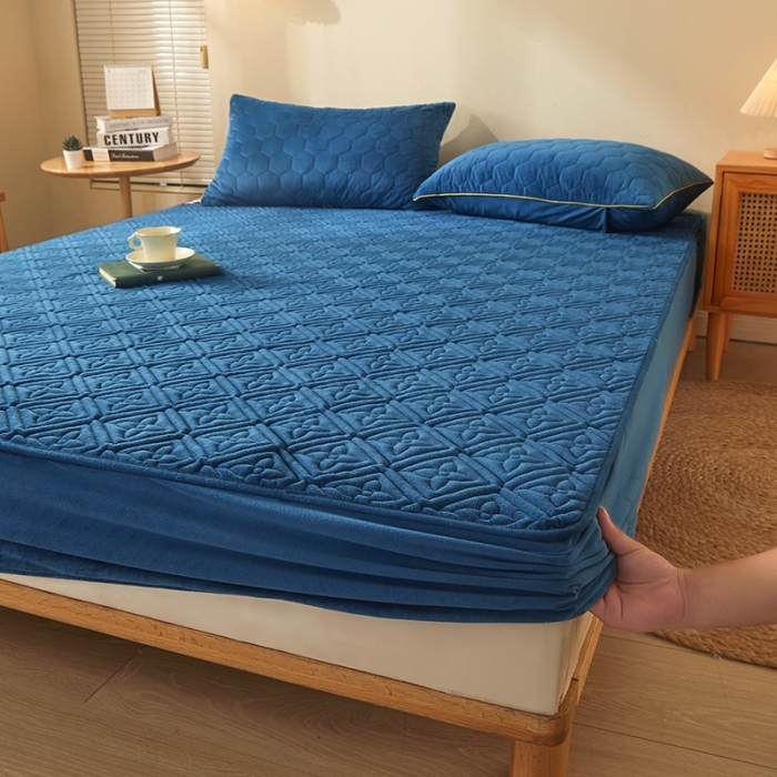 91家纺网 家纺一手货源 找家纺 胜权家纺 2023新款纯色牛奶水晶绒夹棉床笠-星辰 星辰-深蓝