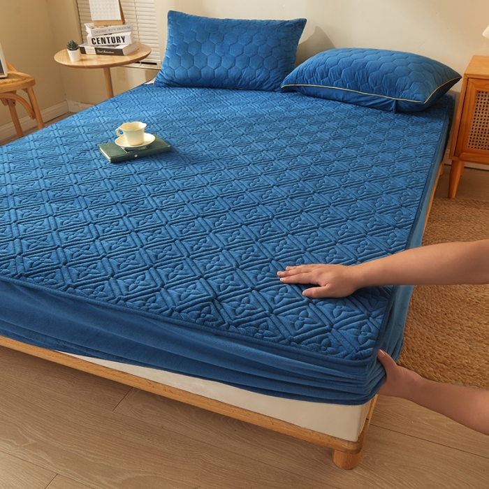 91家纺网 家纺一手货源 找家纺 胜权家纺 2023新款纯色牛奶水晶绒夹棉床笠-星辰 星辰-深蓝