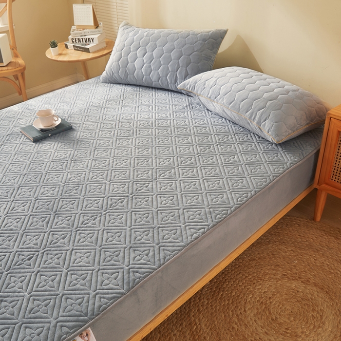 91家纺网 家纺一手货源 找家纺 胜权家纺 2023新款纯色牛奶水晶绒夹棉床笠-星辰 星辰-烟灰