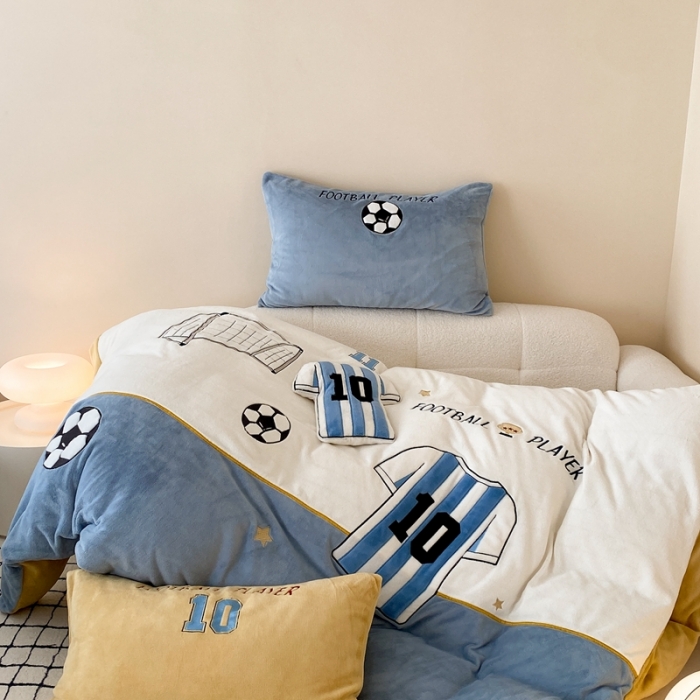 91家纺网 家纺一手货源 找家纺 （总）星野 2023新款高克重牛奶绒贴布绣四件套-致敬球王