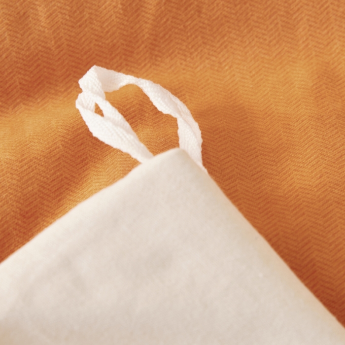 91家纺网 家纺一手货源 找家纺 伊而梦 2023新款全棉磨毛印花四件套系列单品被套 兔子家族-桔