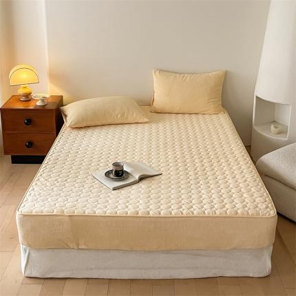 91家纺网 家纺一手货源 找家纺 （总）三味舒屋 2024新款230g牛奶绒夹棉床笠