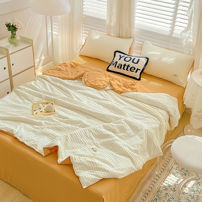 91家纺网 家纺一手货源 找家纺 暖芯优选 2023新款韩版泡泡纱水洗棉拼色床单夏被四件套 米白橙