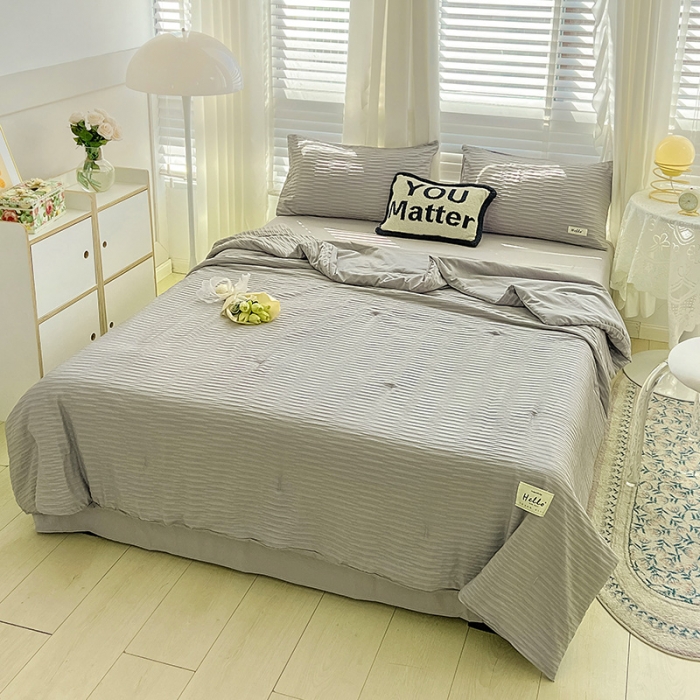 91家纺网 家纺一手货源 找家纺 暖芯优选 2023新款韩版泡泡纱水洗棉拼色床单夏被四件套 情调灰