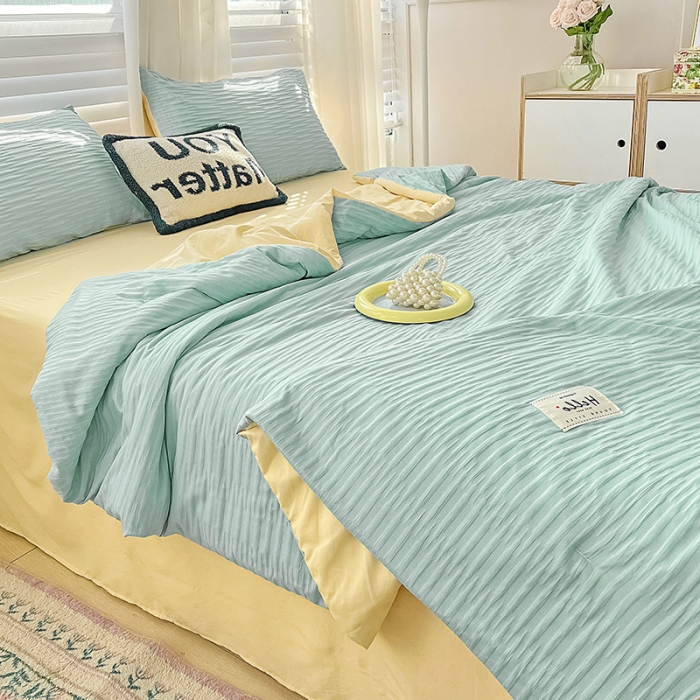 91家纺网 家纺一手货源 找家纺 暖芯优选 2023新款韩版泡泡纱水洗棉拼色床单夏被四件套 天蓝玉