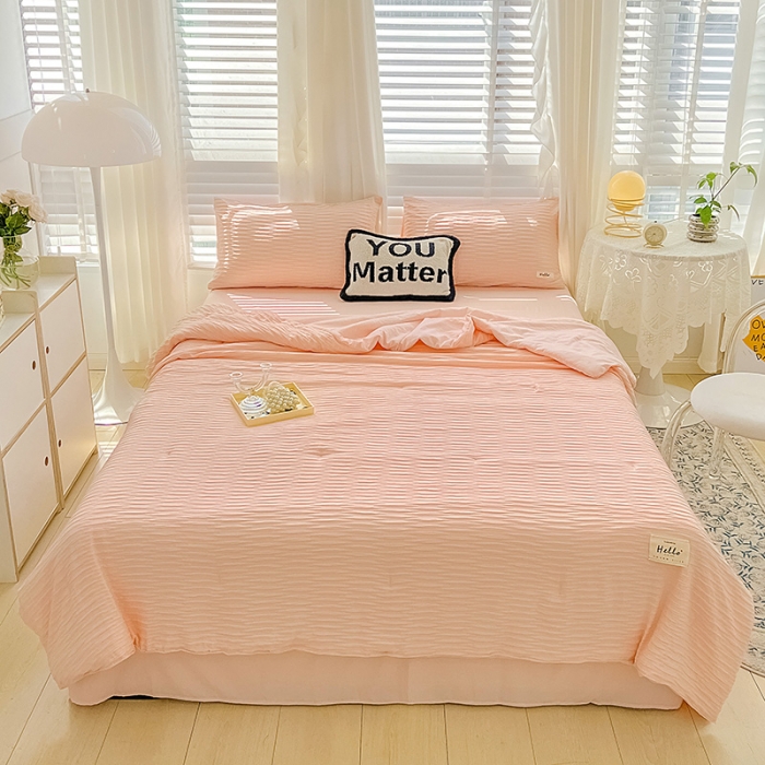 91家纺网 家纺一手货源 找家纺 暖芯优选 2023新款韩版泡泡纱水洗棉拼色床单夏被四件套 樱花粉