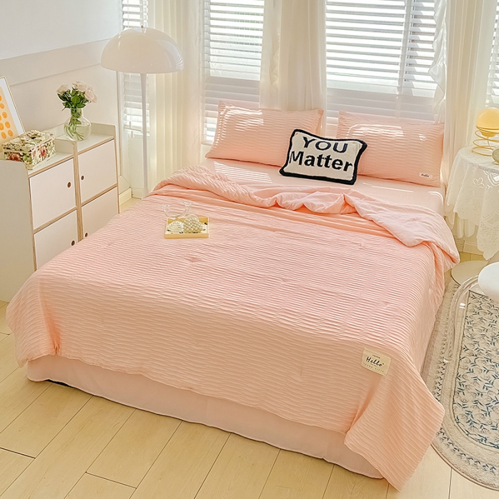 91家纺网 家纺一手货源 找家纺 暖芯优选 2023新款韩版泡泡纱水洗棉拼色床单夏被四件套 樱花粉