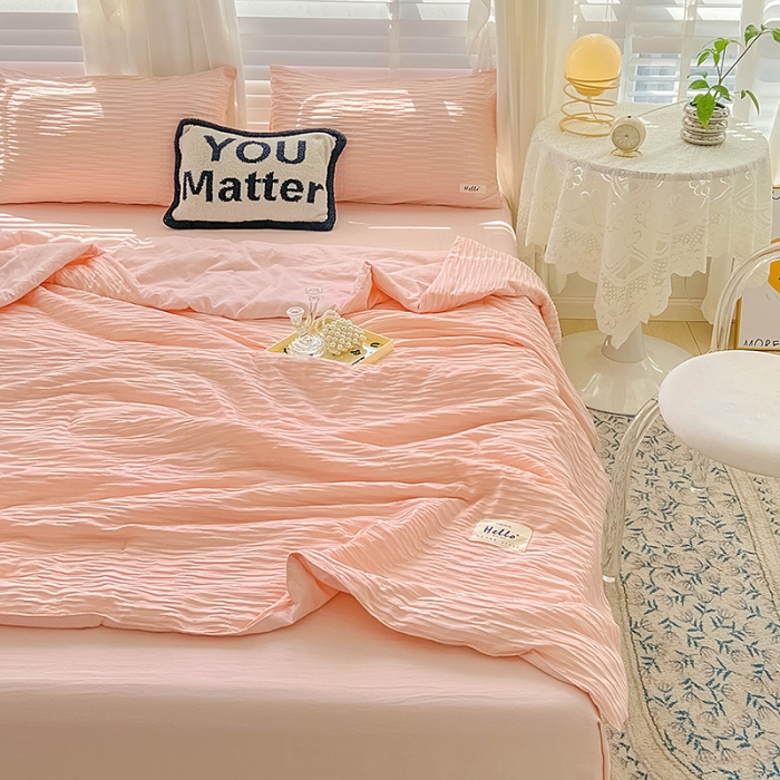 91家纺网 家纺一手货源 找家纺 暖芯优选 2023新款韩版泡泡纱水洗棉拼色床单夏被四件套 樱花粉