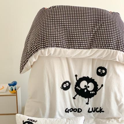 91家纺网 家纺一手货源 找家纺 桃子家居 2023新款A类高克重毛巾绣刺绣米粒美丽绒牛奶绒四件套 绒毛巾绣-大煤球